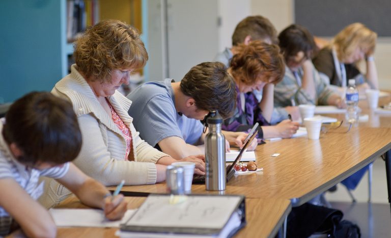 Free Playwriting Workshop w/Julia Izumi